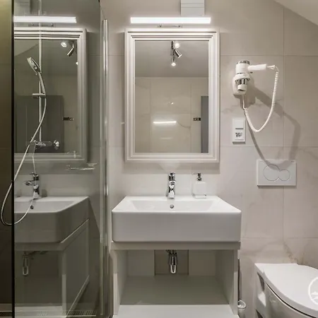 Tatra Boutique Deforte Gallery 202 شقة