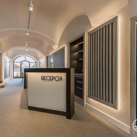 Tatra Boutique Deforte Gallery 202