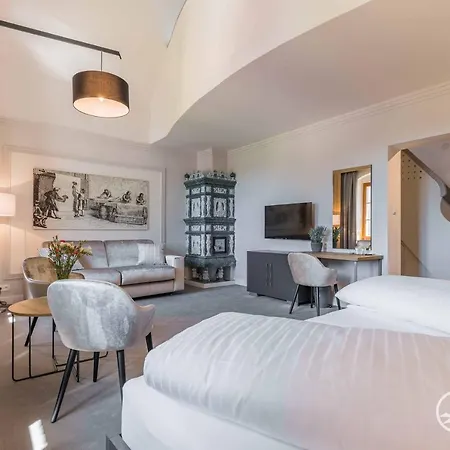 Tatra Boutique Deforte Gallery 202 פופראד